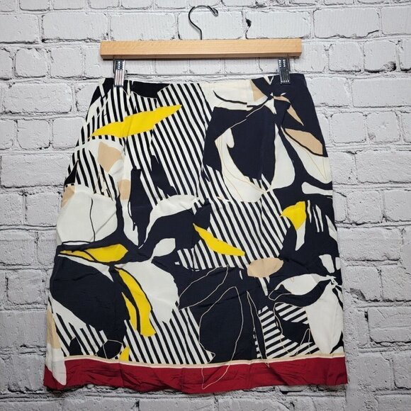 Worth 100% Silk Black White Red Straight Skirt Size 6 - Picture 10 of 13